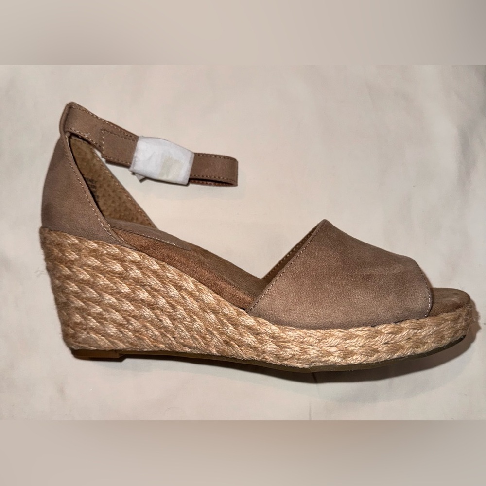 Style & Co. Tan Wedge Sandals - Picture 3 of 16